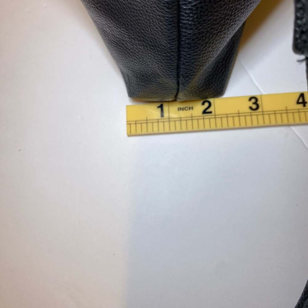 Bags - Picture 7 of 9